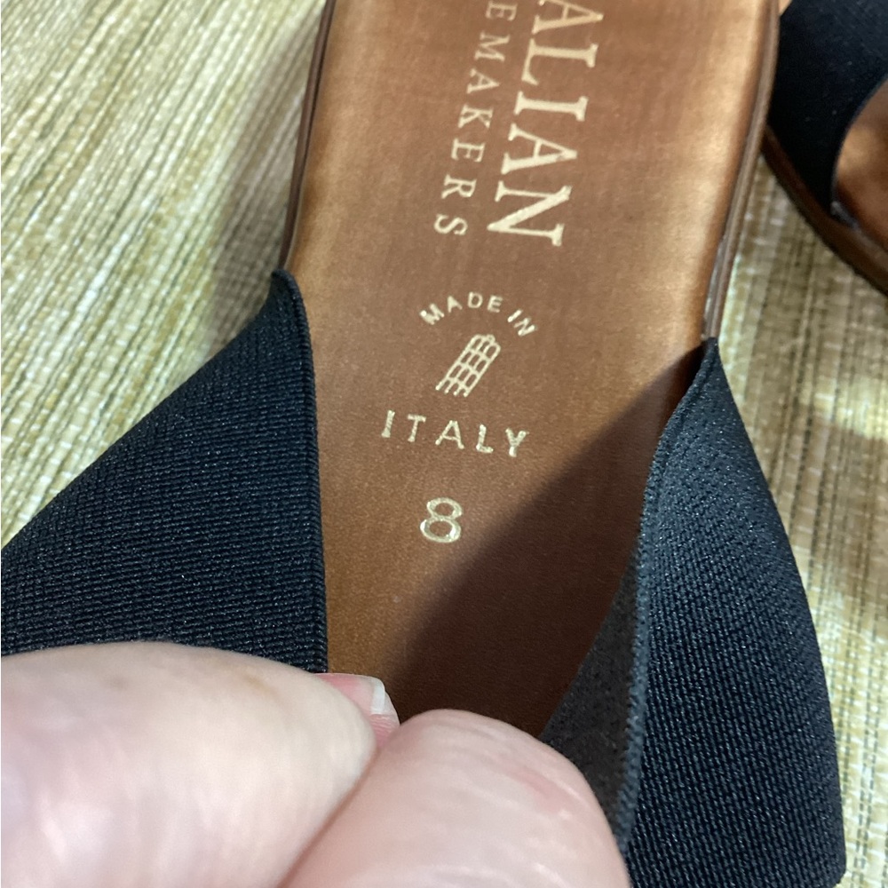 Italian Shoemakers Black and Tan Sandals - Picture 8 of 8